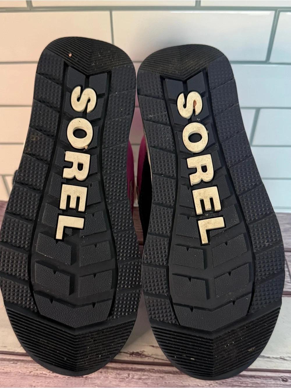 Sorel Youth Whitney II Waterproof Winter Boots in Deep Pink 💕size 13